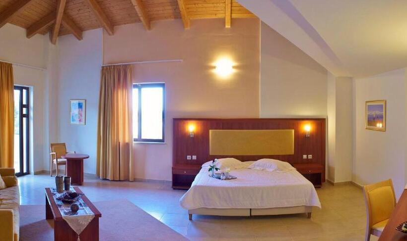 جناح, Parnis Palace Hotel Suites