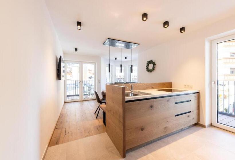 Апартаменты 1 Спальня с Видом, Max Mountain Apartments