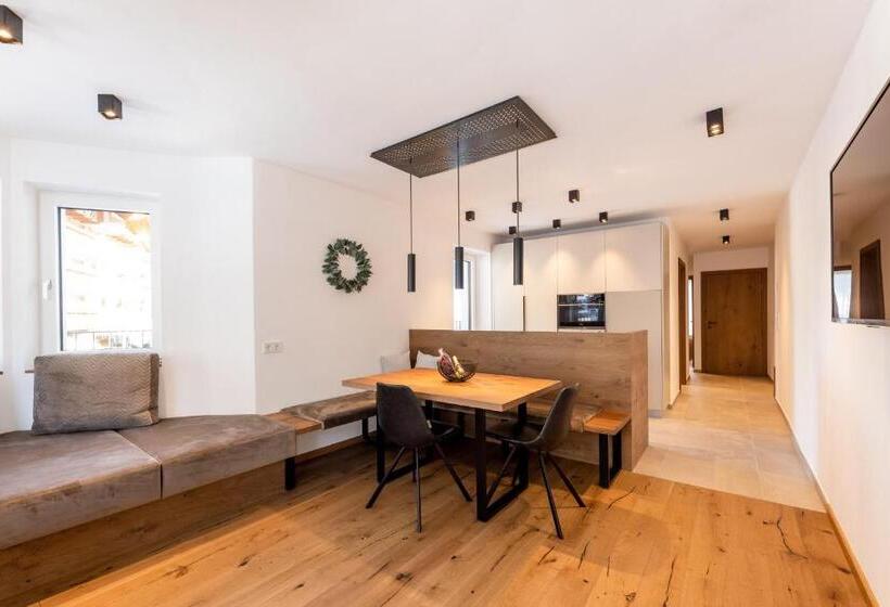 آپارتمان 1 خوابه با چشمانداز, Max Mountain Apartments