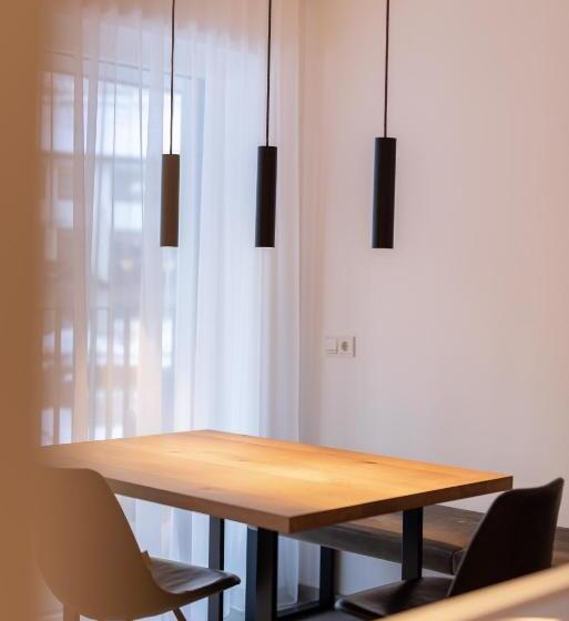Апартаменты 1 Спальня с Видом, Max Mountain Apartments