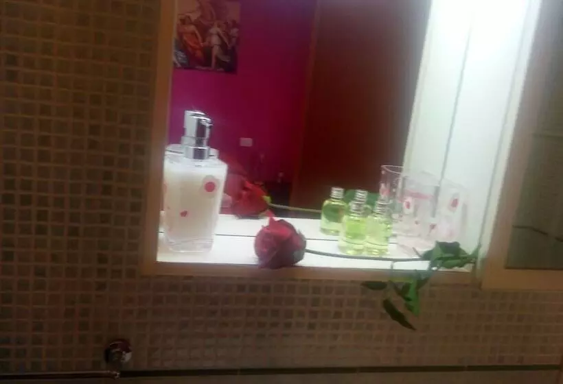اتاق استاندارد سه نفره, Alenic