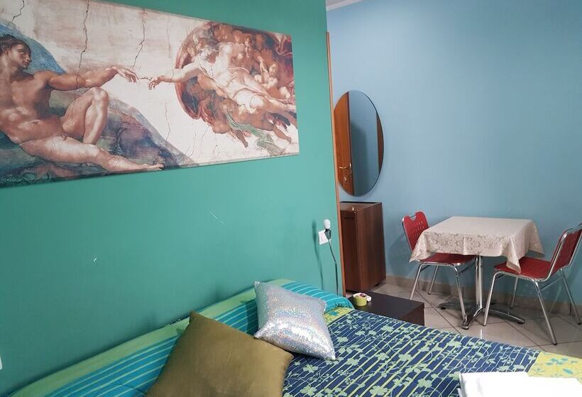 スタンダードトリプルルーム, Alenic