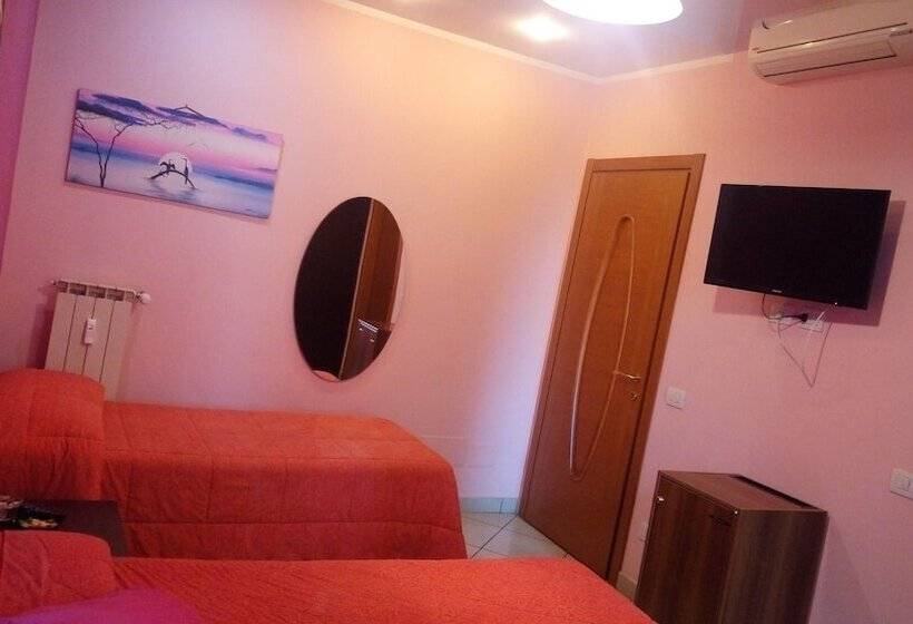 スタンダード4人部屋, Alenic