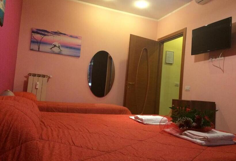 スタンダード4人部屋, Alenic