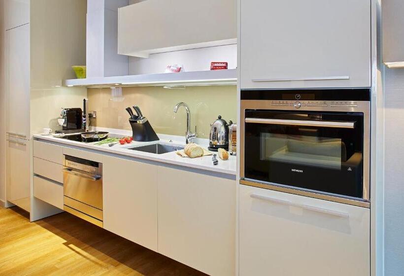 استودیو استاندارد با بالکن, Cheval Three Quays At The Tower Of London