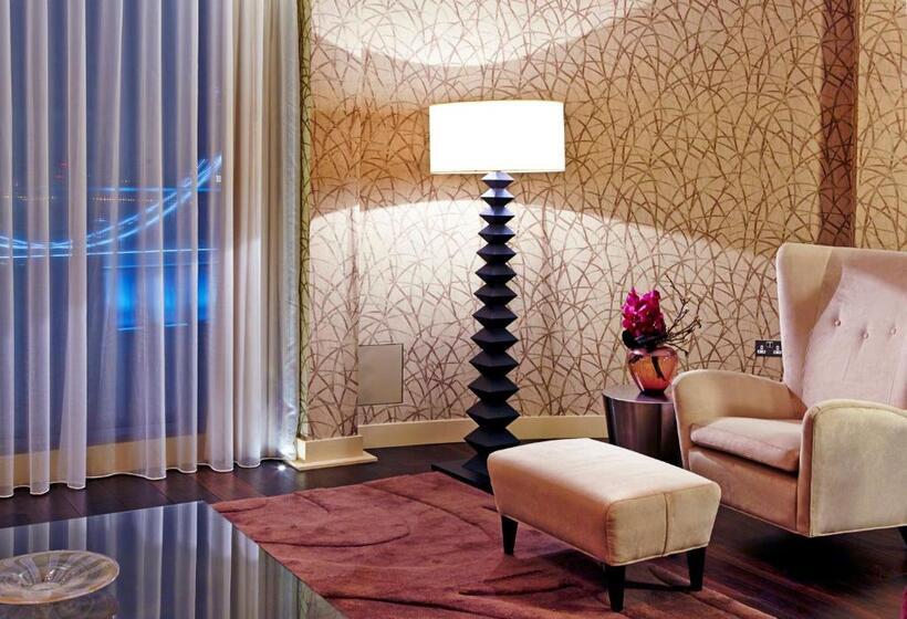 , Cheval Three Quays At The Tower Of London