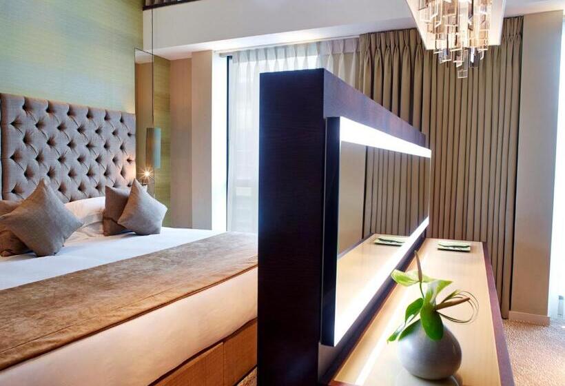 , Cheval Three Quays At The Tower Of London