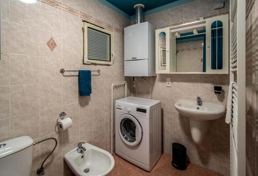 آپارتمان 1 خوابه همکف, Garden Apartments