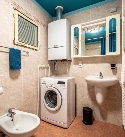 آپارتمان 1 خوابه همکف, Garden Apartments