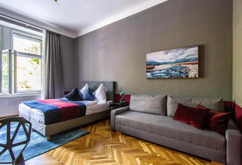 آپارتمان 1 خوابه همکف, Garden Apartments