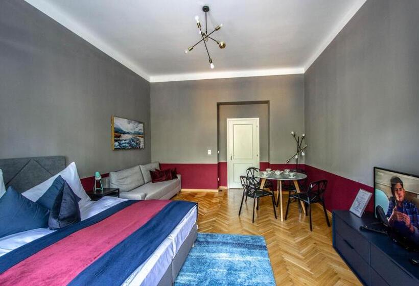 آپارتمان 1 خوابه همکف, Garden Apartments