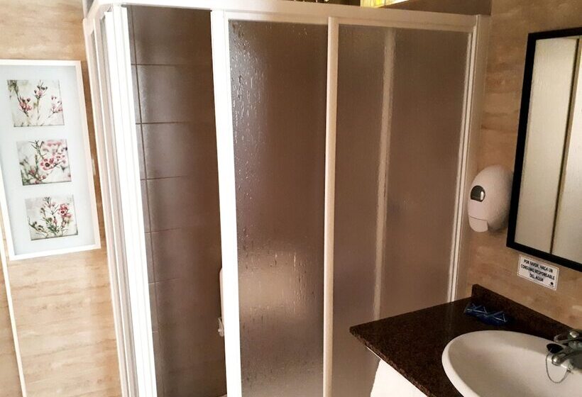 Triple Room Sea View, Alaska