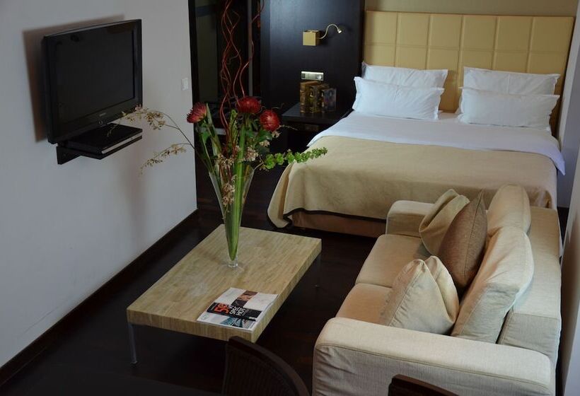 스탠다드 스튜디오, Myplace Premium Apartments