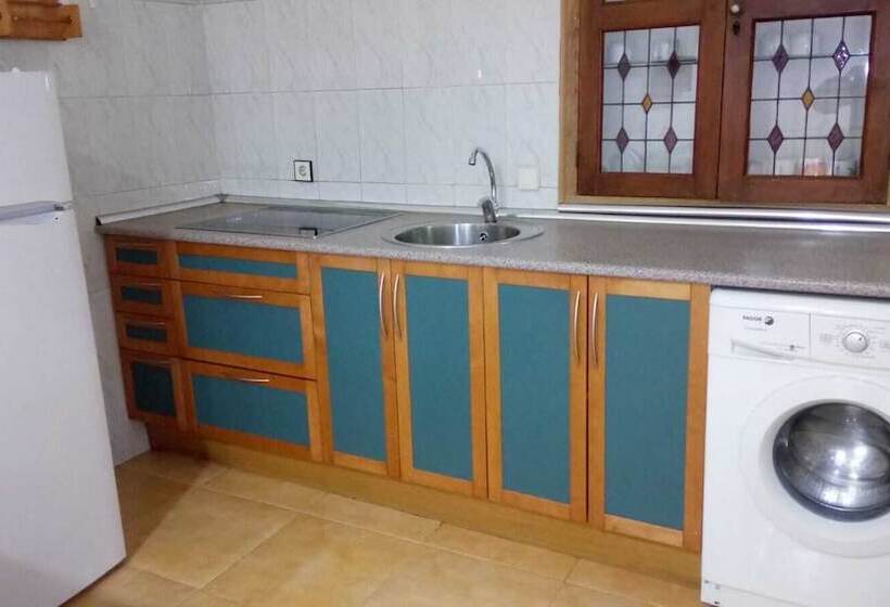 استودیوی استاندارد, Pensión Navarra