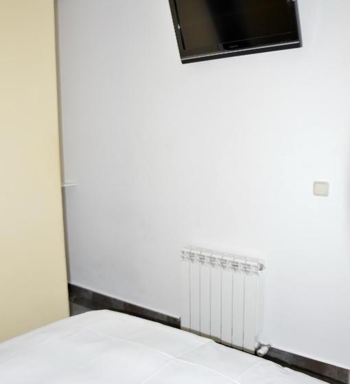 اتاق استاندارد, Pensión Navarra