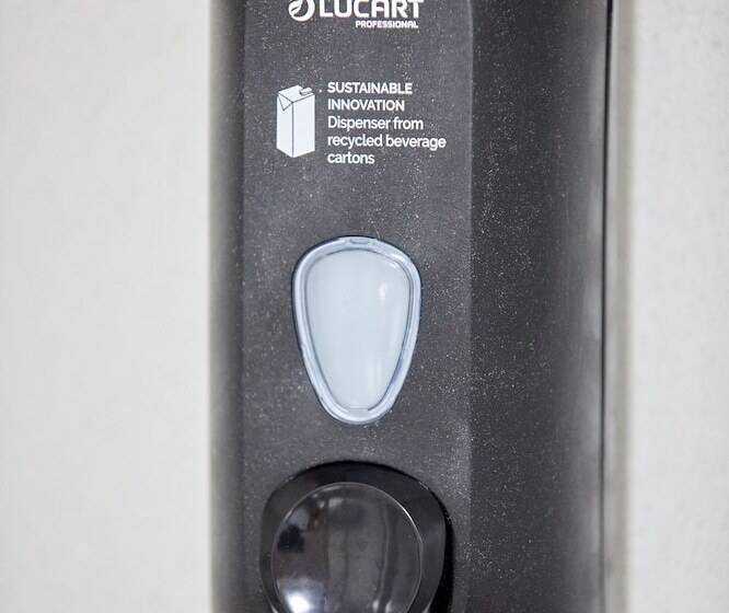 غرفة قياسية فردية, Olarain