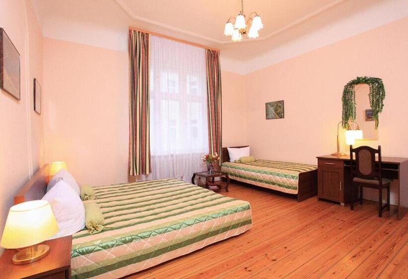 اتاق راحتی سه تخته, Central Inn Am Hauptbahnhof Pension