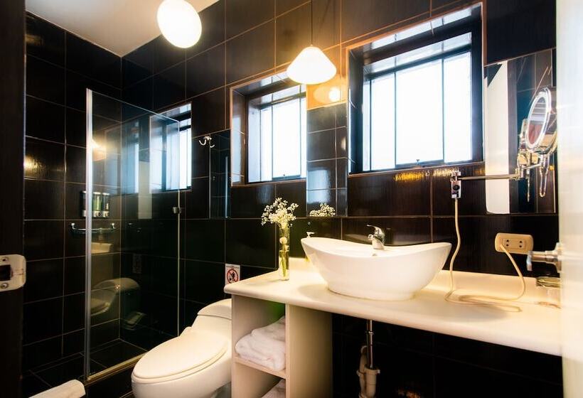 اتاق سوپریور یک تخته, Dreams Hotel Boutique