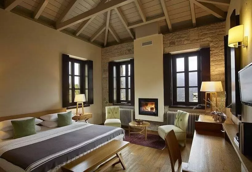 اتاق سوپریور با چشم‌انداز کوهستان, Aristi Mountain Resort
