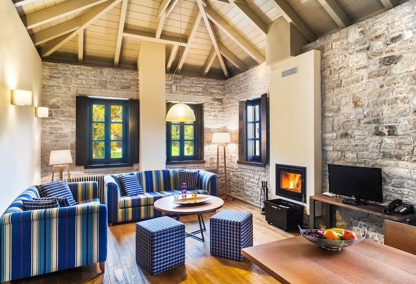 سوییت اجرایی, Aristi Mountain Resort