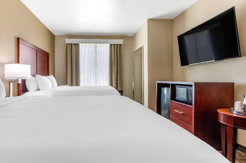 Люкс Кровать Кинг, Comfort Inn & Suites Near Lake Lewisville