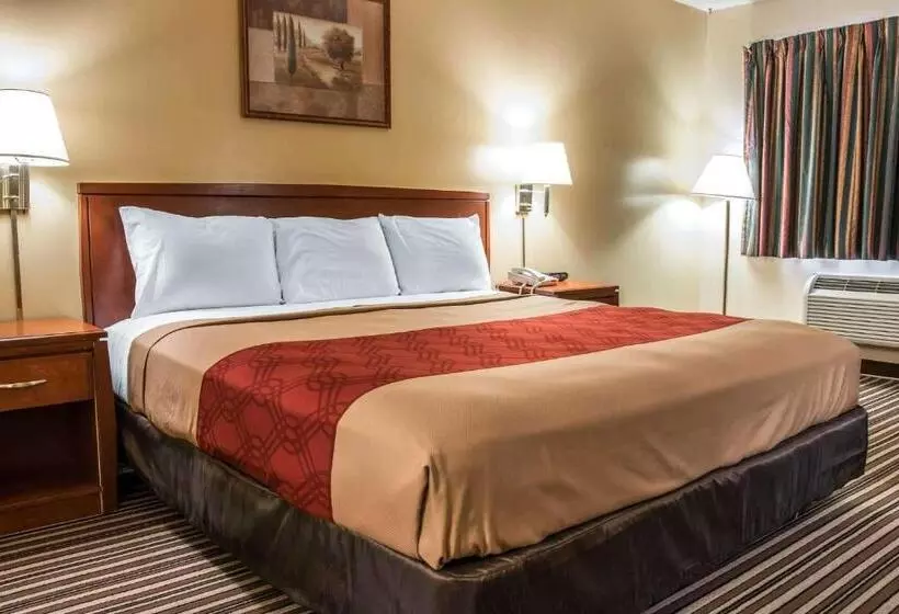 キングサイズベッドのスタンダードルーム, Econo Lodge