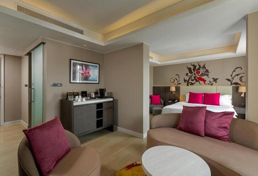 수피리어 스위트, Grand Mercure Phuket Patong