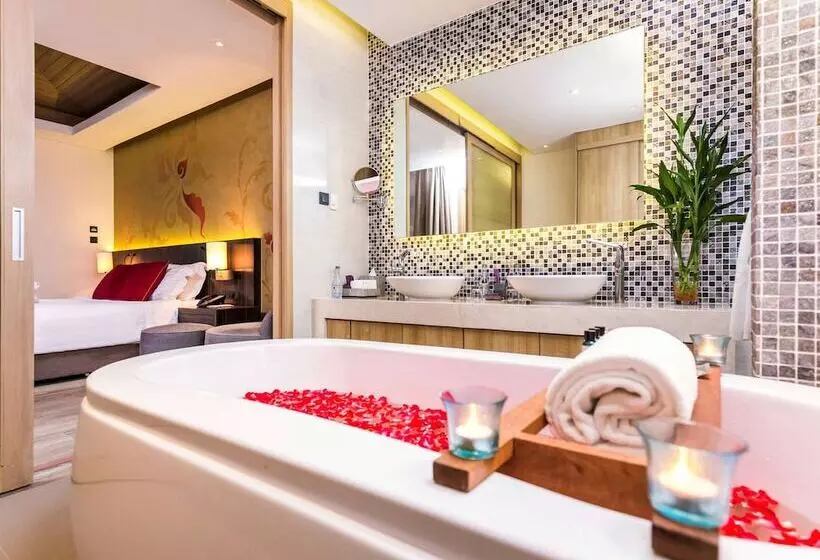 プール付き１ベッドルームヴィラ, Grand Mercure Phuket Patong