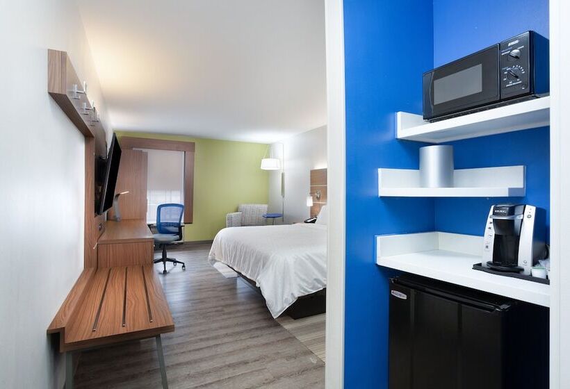 Номер Стандарт, Holiday Inn Express & Suites   Morehead City, An Ihg