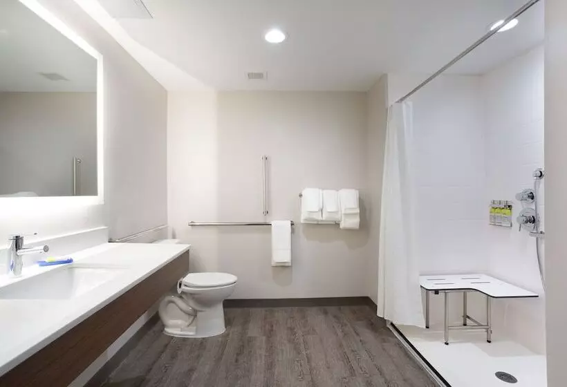 ２ダブルベッドのスタンダードルーム, Holiday Inn Express & Suites   Morehead City, An Ihg