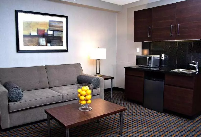 身障者適用スイートルーム, Holiday Inn Express Pembroke, An Ihg