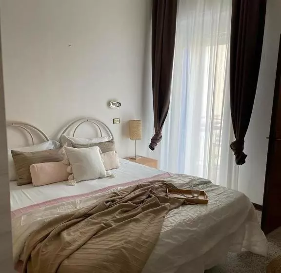 スタンダードトリプルルーム, Ideal Soleti Hotels