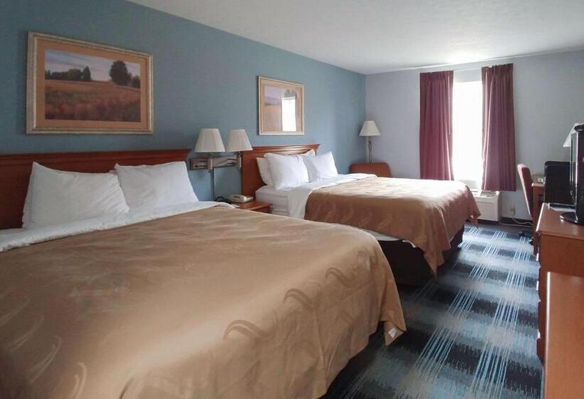 带2个双人床的标准工作室, Quality Inn Dublin I81