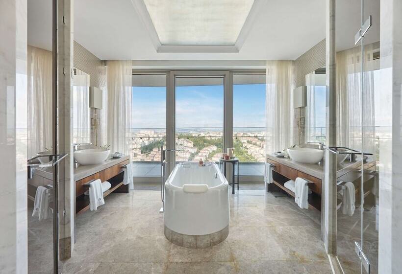 Suite, Raffles Istanbul