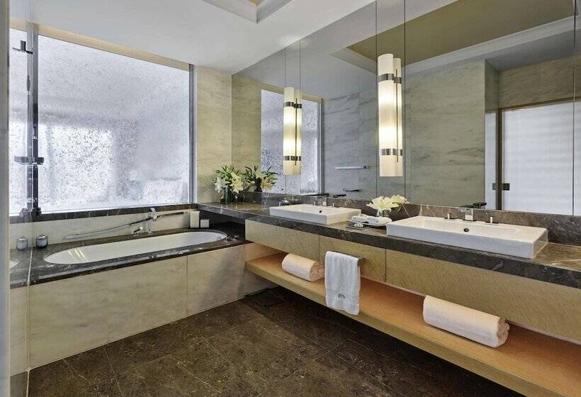 Deluxe Room, Raffles Istanbul