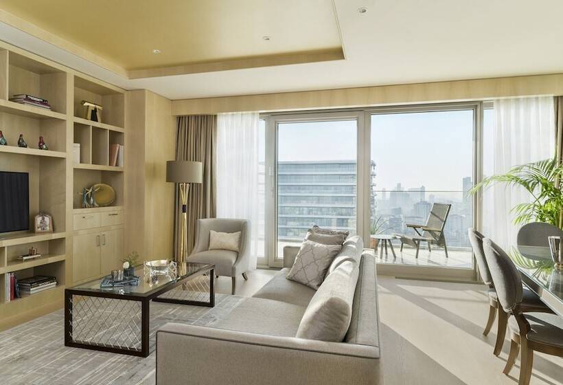 1 Bedroom Apartment with Views, Raffles Istanbul