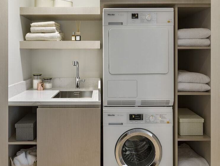 1 Bedroom Apartment with Views, Raffles Istanbul