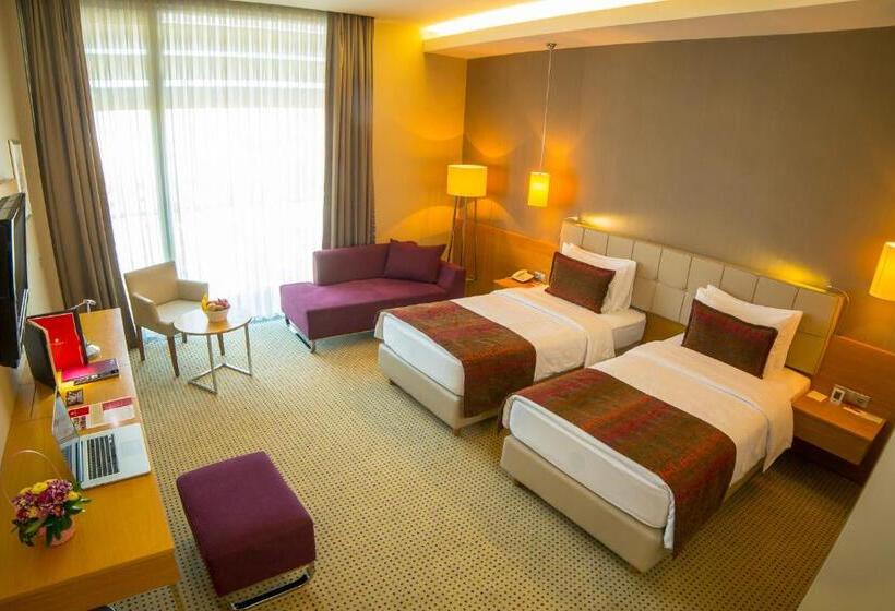 Habitació Deluxe, Ramada By Wyndham Podgorica