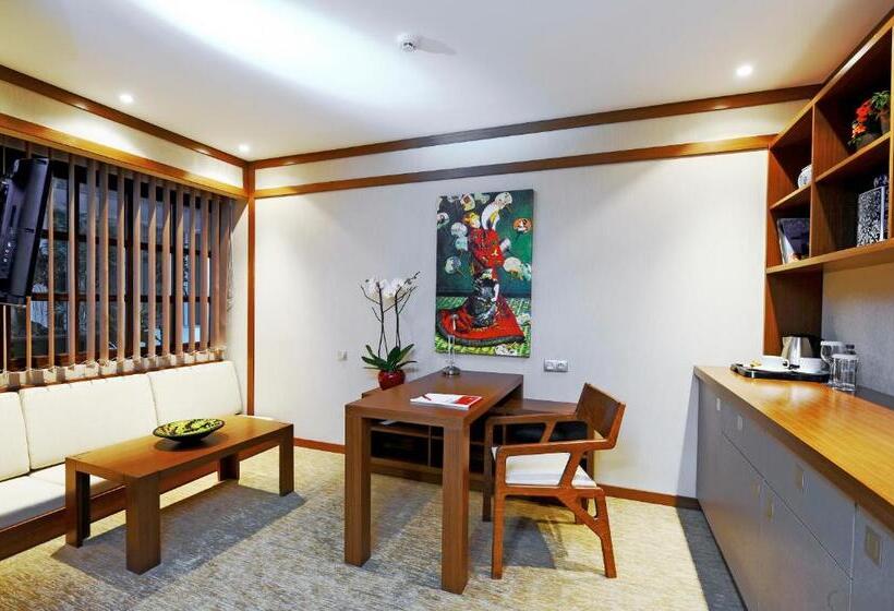 Suite, Ramada By Wyndham Podgorica