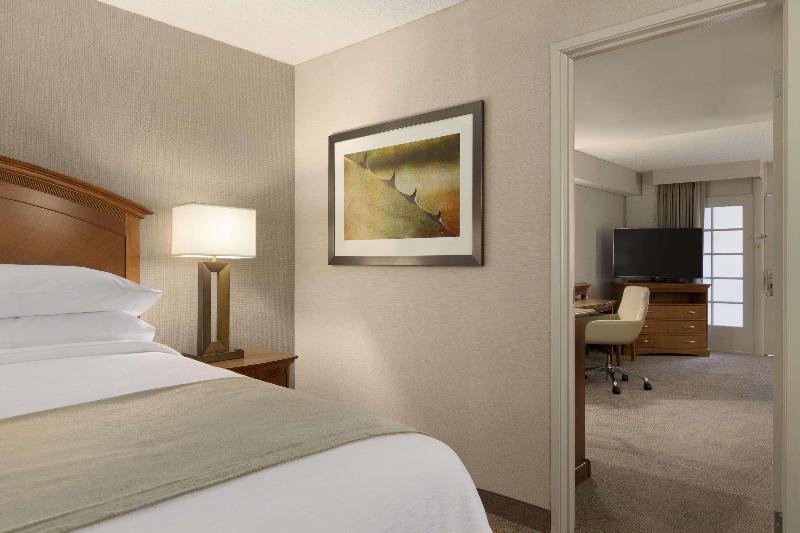 اتاق لوکس, Ramada By Wyndham Podgorica