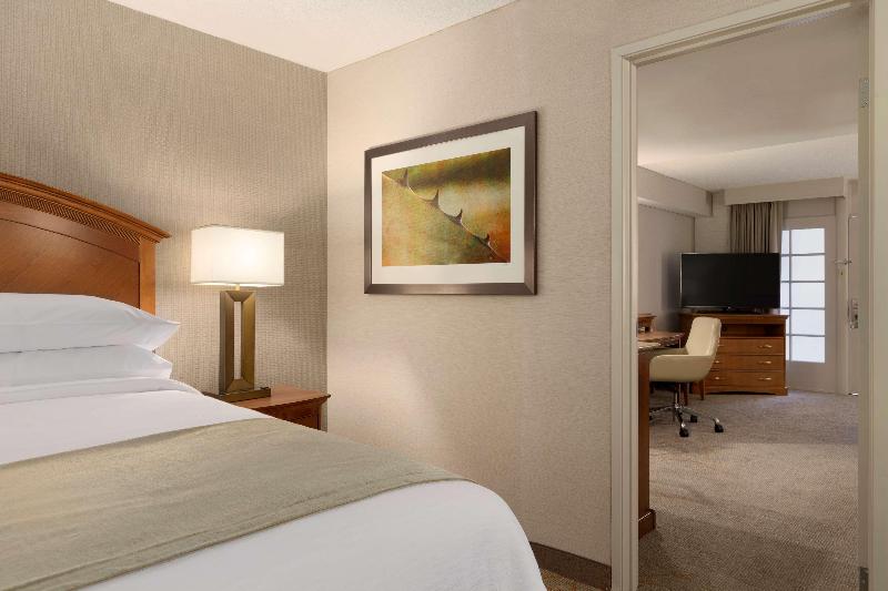اتاق لوکس, Ramada By Wyndham Podgorica
