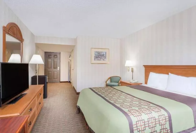 Standard-huone King-vuode, Days Inn By Wyndham Albany Suny