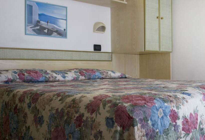 Номер Стандарт, Residence Charles