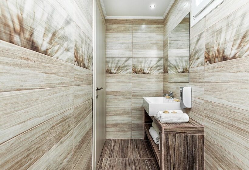 Полулюкс, Anna Hotel