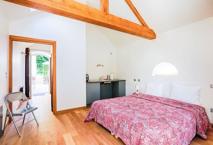 스탠다드 룸, Domaine De La Tour