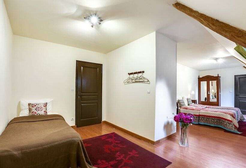 스탠다드 트리플 룸, Domaine De La Tour