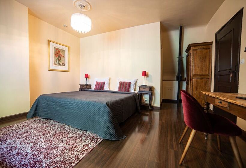 스탠다드 트리플 룸, Domaine De La Tour