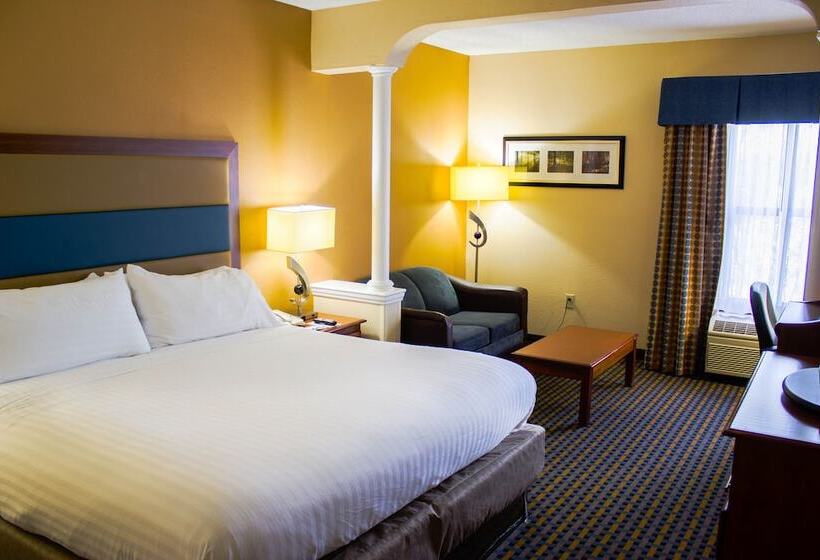 Люкс, Holiday Inn Express Hotel & Suites Sanford, An Ihg