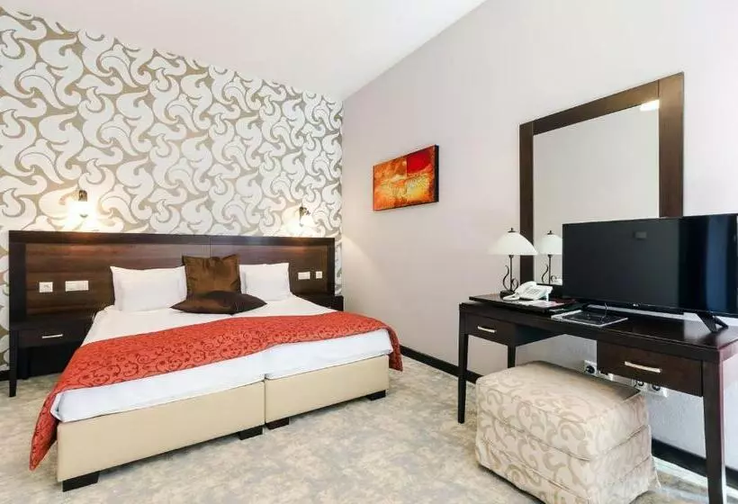 スーペリアールーム, Aurum