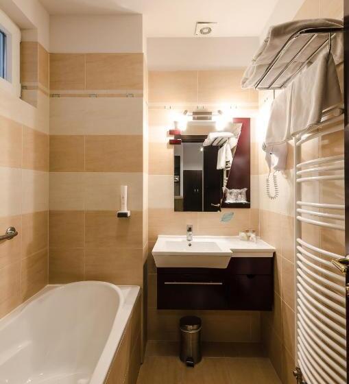 Family Suite, Aurum